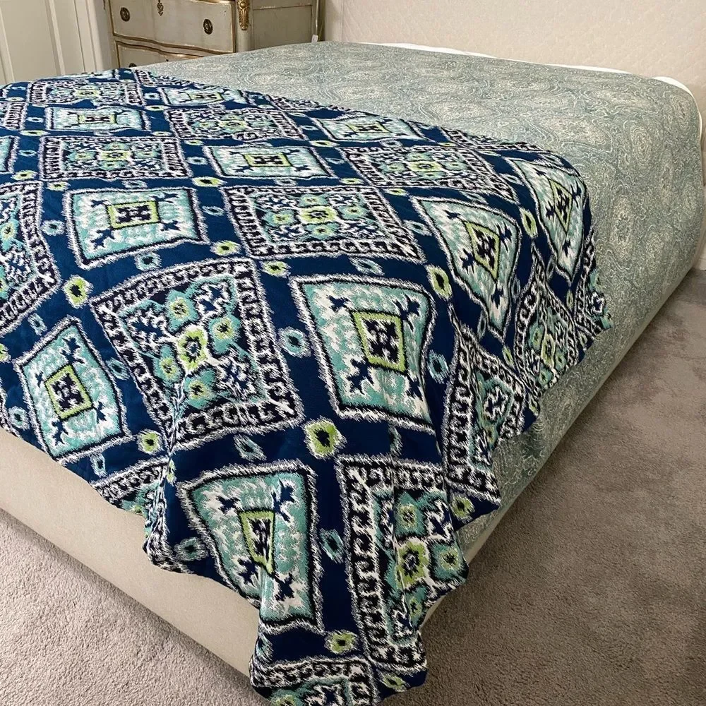 Luxurious Ikat pattern Designer Bed Runner Navy Teal Throw Blanket